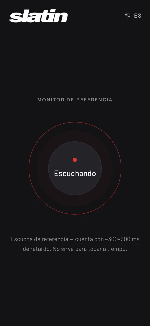 Aux — el monitor conectado, con el anillo latiendo al audio en directo